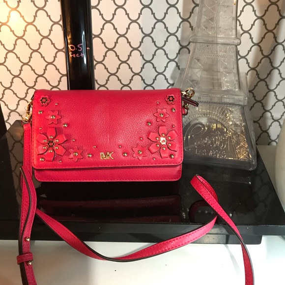 Michael Kors crossbody - Picture 1 of 4